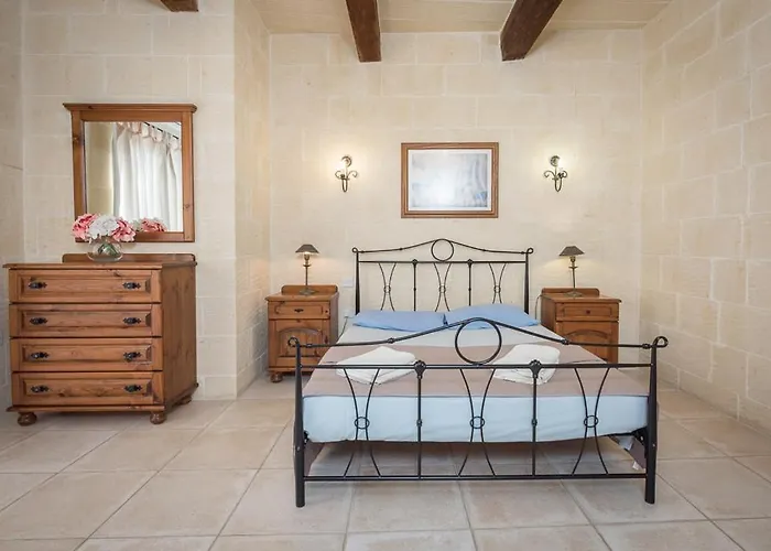 3 Bedroom With Private Pool And Views Ferienhaus Nadur