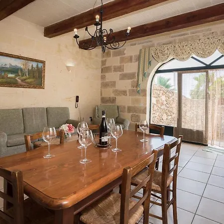 3 Bedroom With Private Pool And Views Ferienhaus *