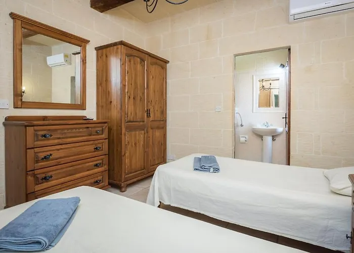 3 Bedroom With Private Pool And Views Case de vacanță