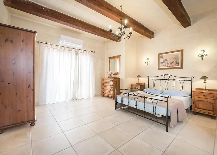 3 Bedroom With Private Pool And Views Case de vacanță