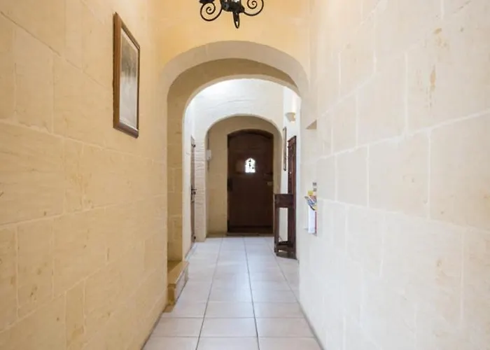 3 Bedroom With Private Pool And Views *